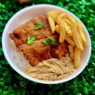 Marmitex de frango à Milanesa